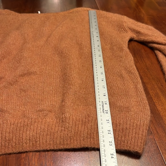 Free People Rust Color Soft Fuzzy Sweater pullover size SMALL - Picture 7 of 8
